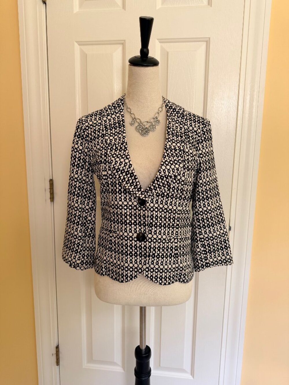 CAbi black white button up jacket blazer, sz 4